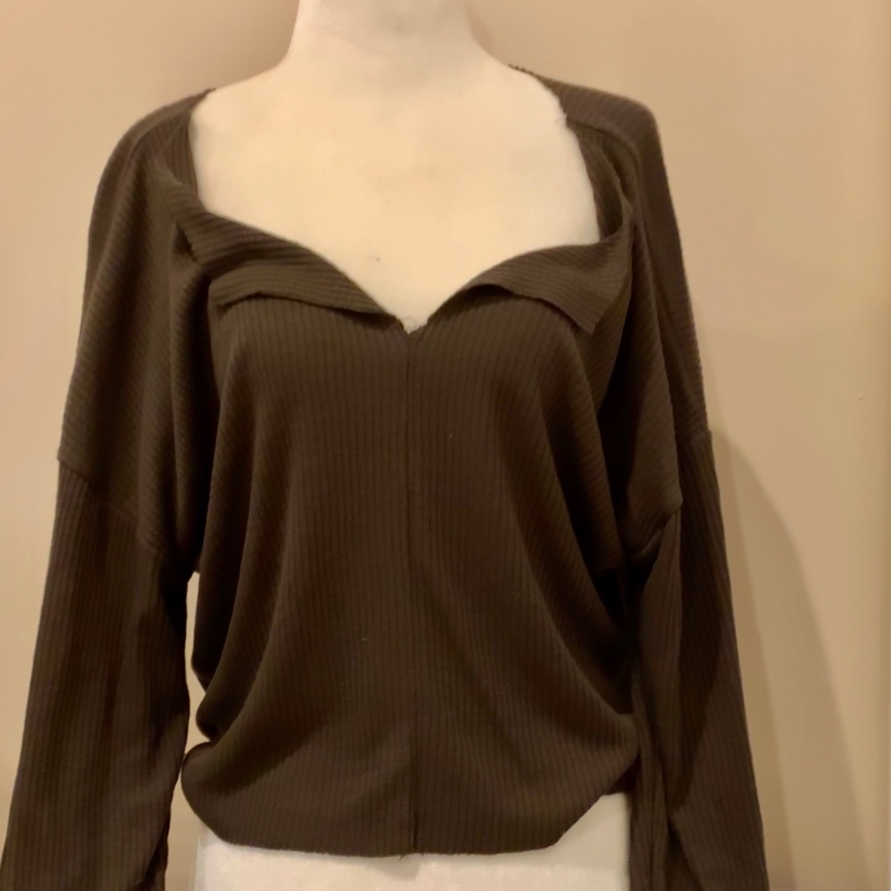 Long Sleeve Ribbed Crop Too